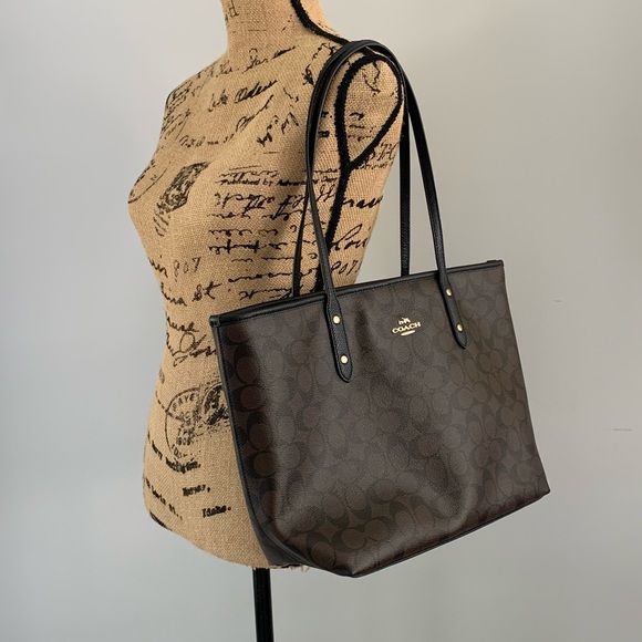 Coach Zip Tote Bag with Zip-Corner Wristlet Strap - Picture 7 of 7